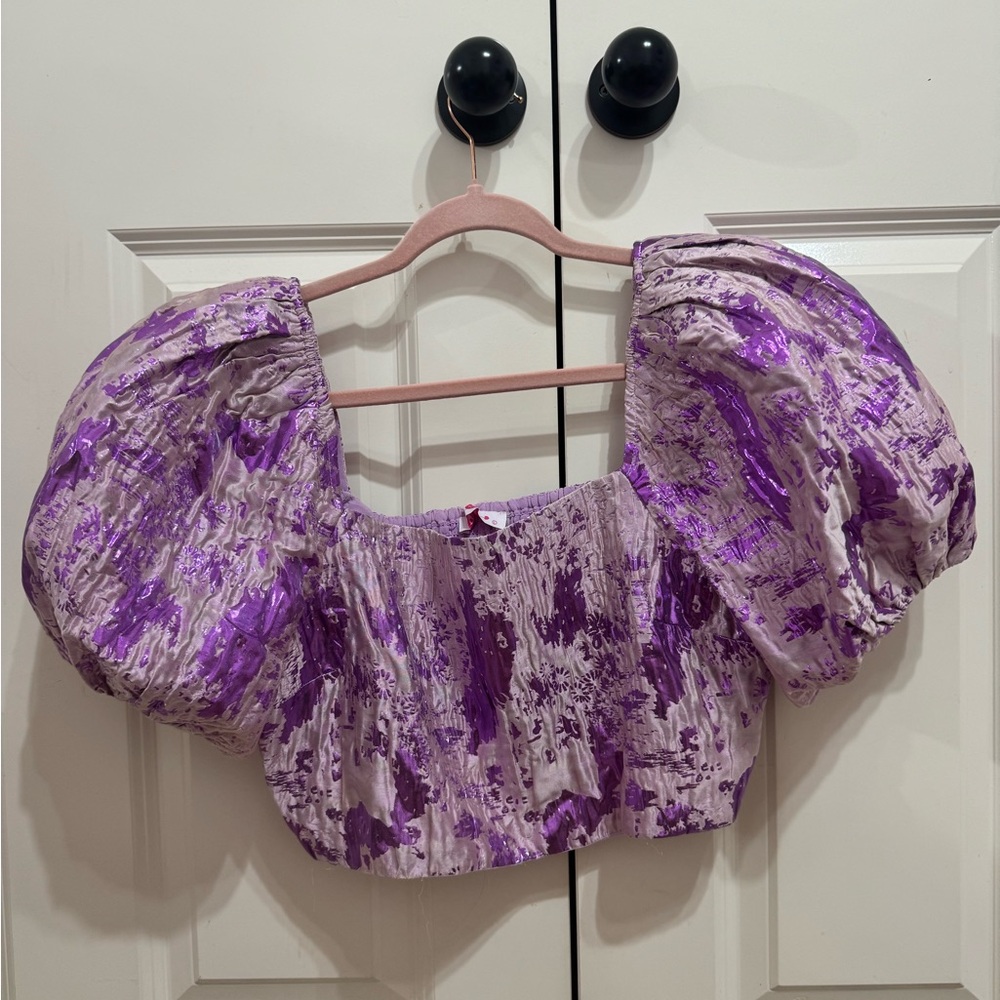 NWT BUDDY LOVE!!! Purple cropped puff sleeve top perfect for gameday!!!